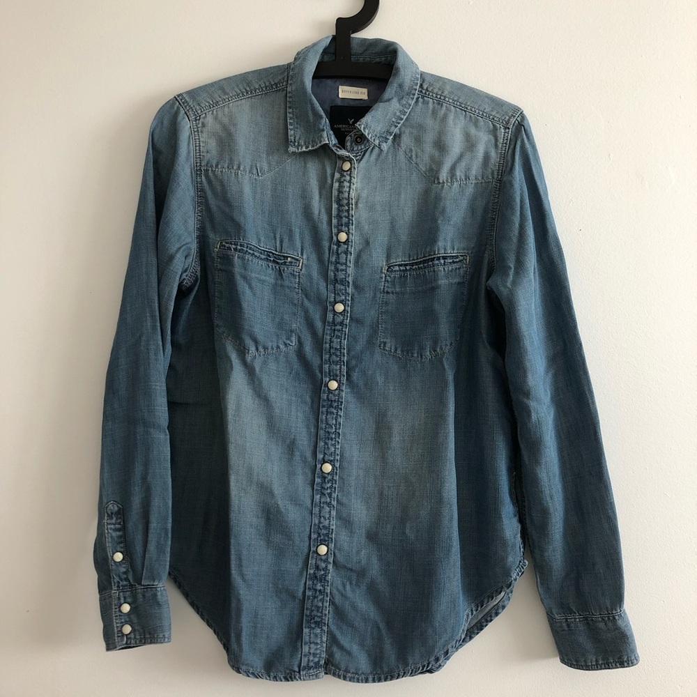 AMERICAN EAGLE Boyfriend Fit Denim Top